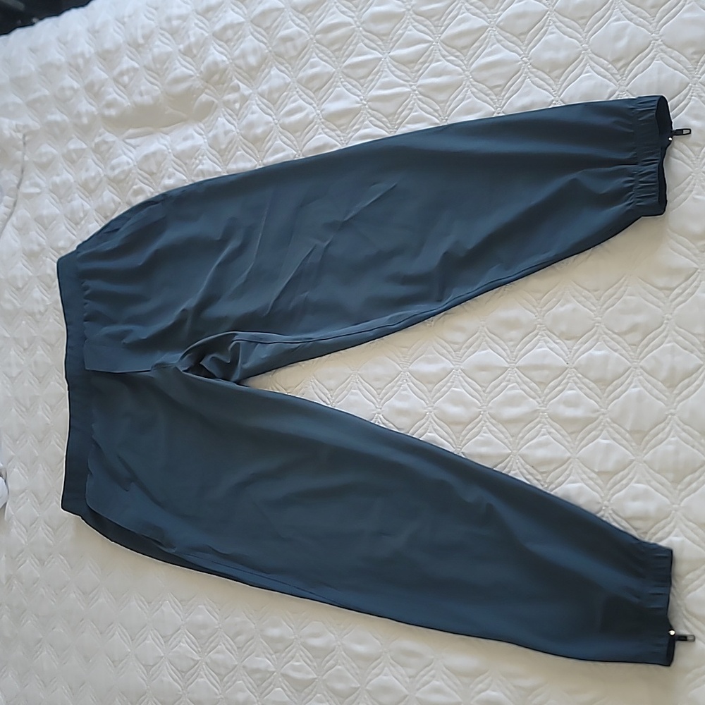 Lululemon Surge Joggers XL Iron Blue sz XL Worn Once!! Excellent Condition